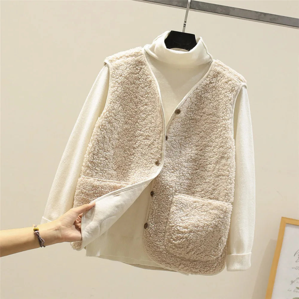 Nowi | Teddy gilet met knopen